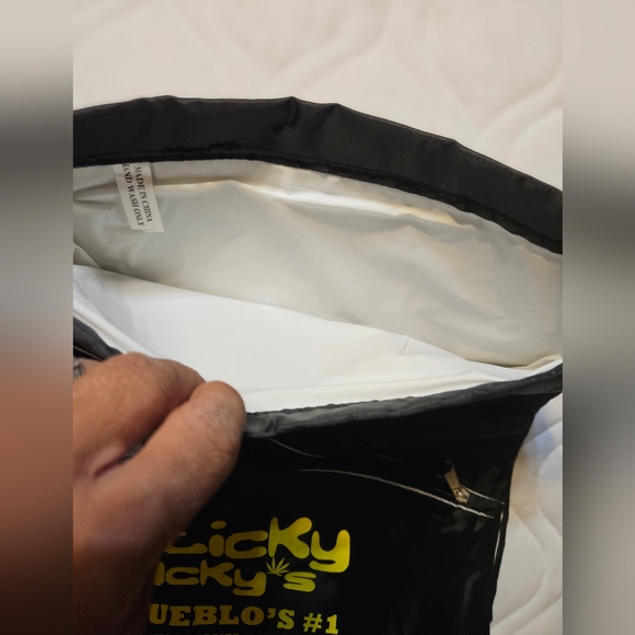 Icky Sticky Insulated String back pack - Picture 3 of 5